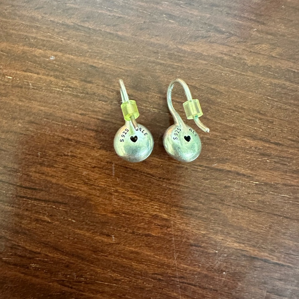 Pandora sterling silver droplet earring with clear CZ - Picture 3 of 3